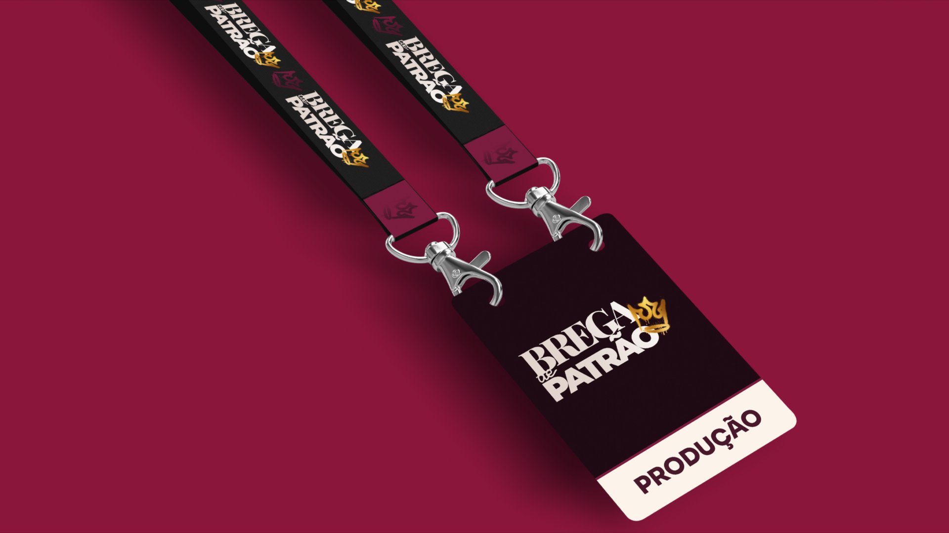Cordão preto com logotipo repetido e credencial de produção
